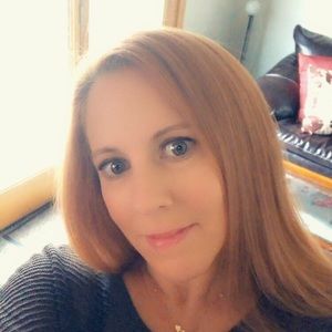 Meet your Posher, Stacy